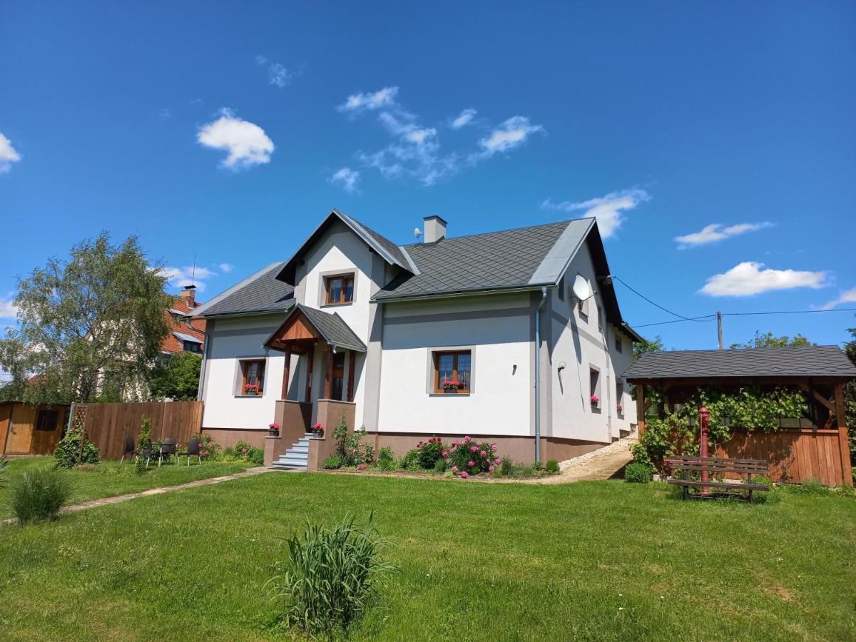 U Kapitana Apartment Radvanovice Bagian luar foto